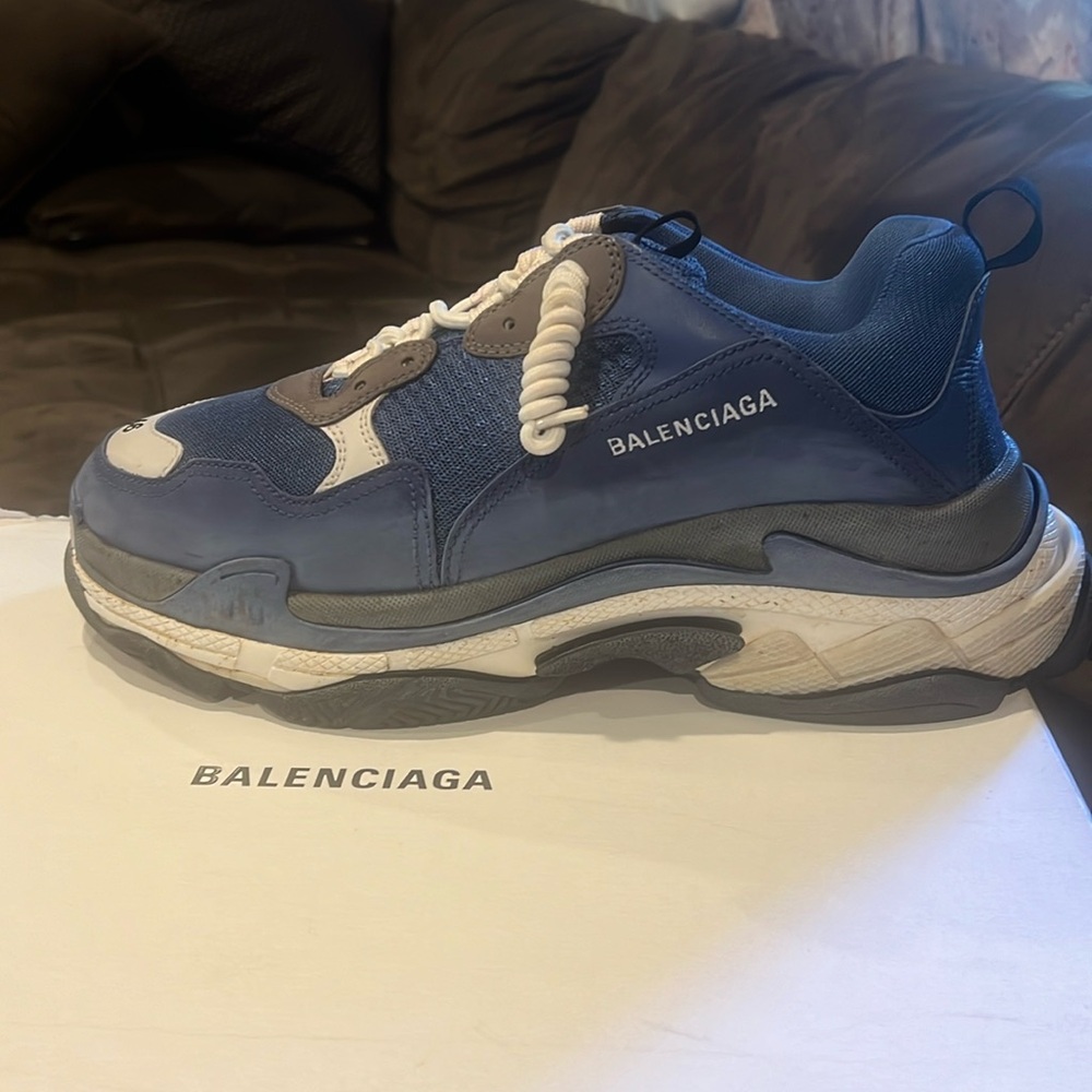 Balenciaga Size 46